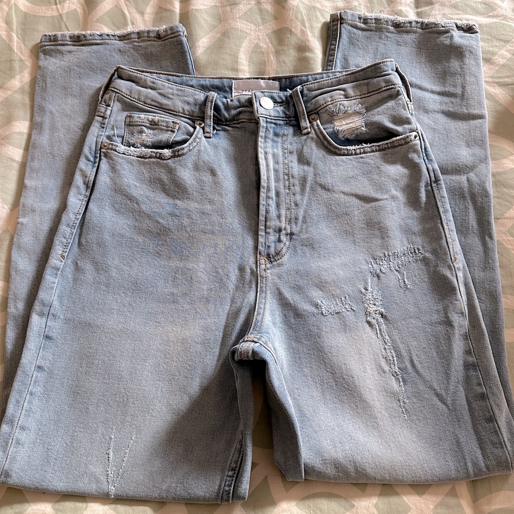 Women’s Light Blue Distressed Jeans